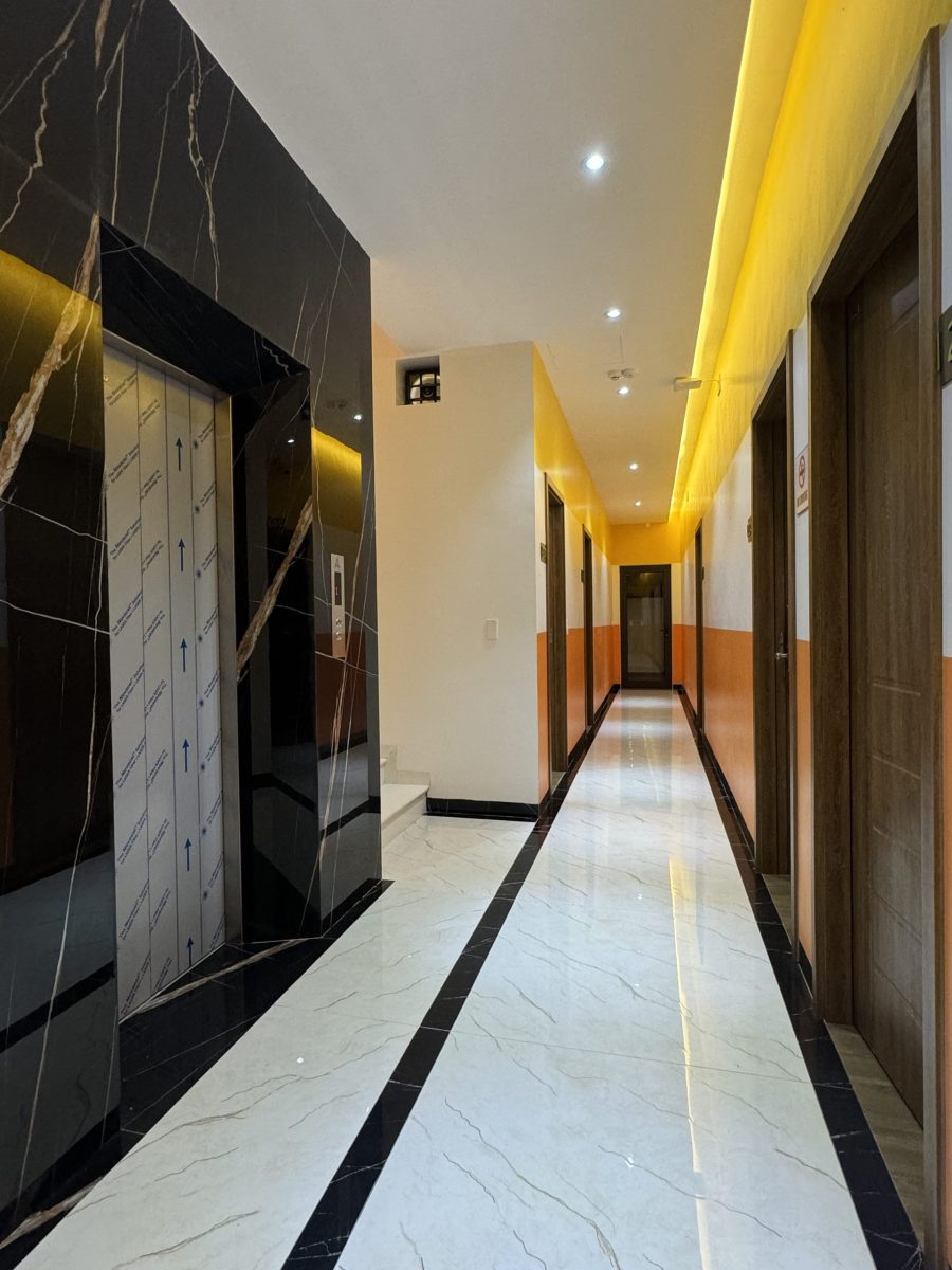 Hotel demo 4 3 IMG_0280-scaled-900×1200