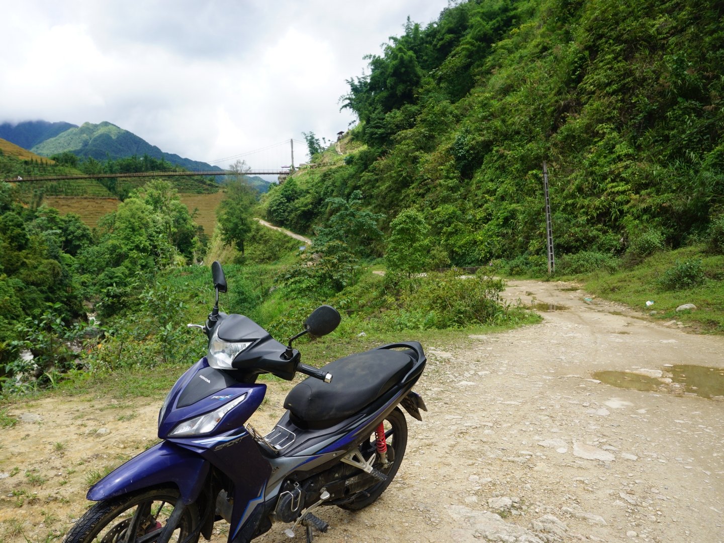 Tour demo 3 sapa-1-day-hideaway-motorbike-tour-3